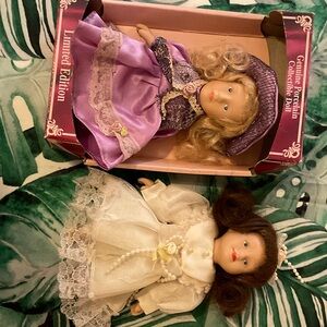 2 Porcelain Collectible Dolls Set - Purple and White.